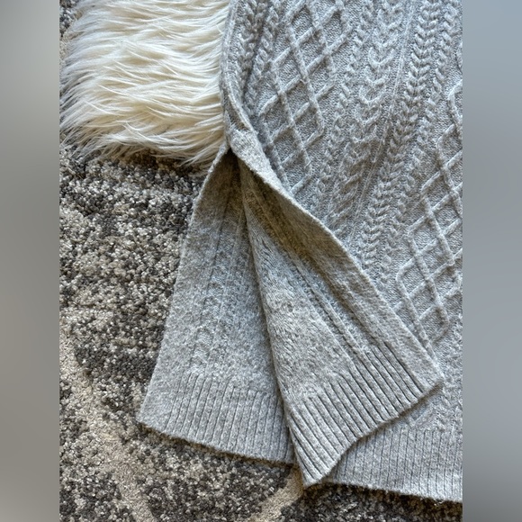 House of Harlow 1960 turtleneck midi dress - Picture 2 of 8